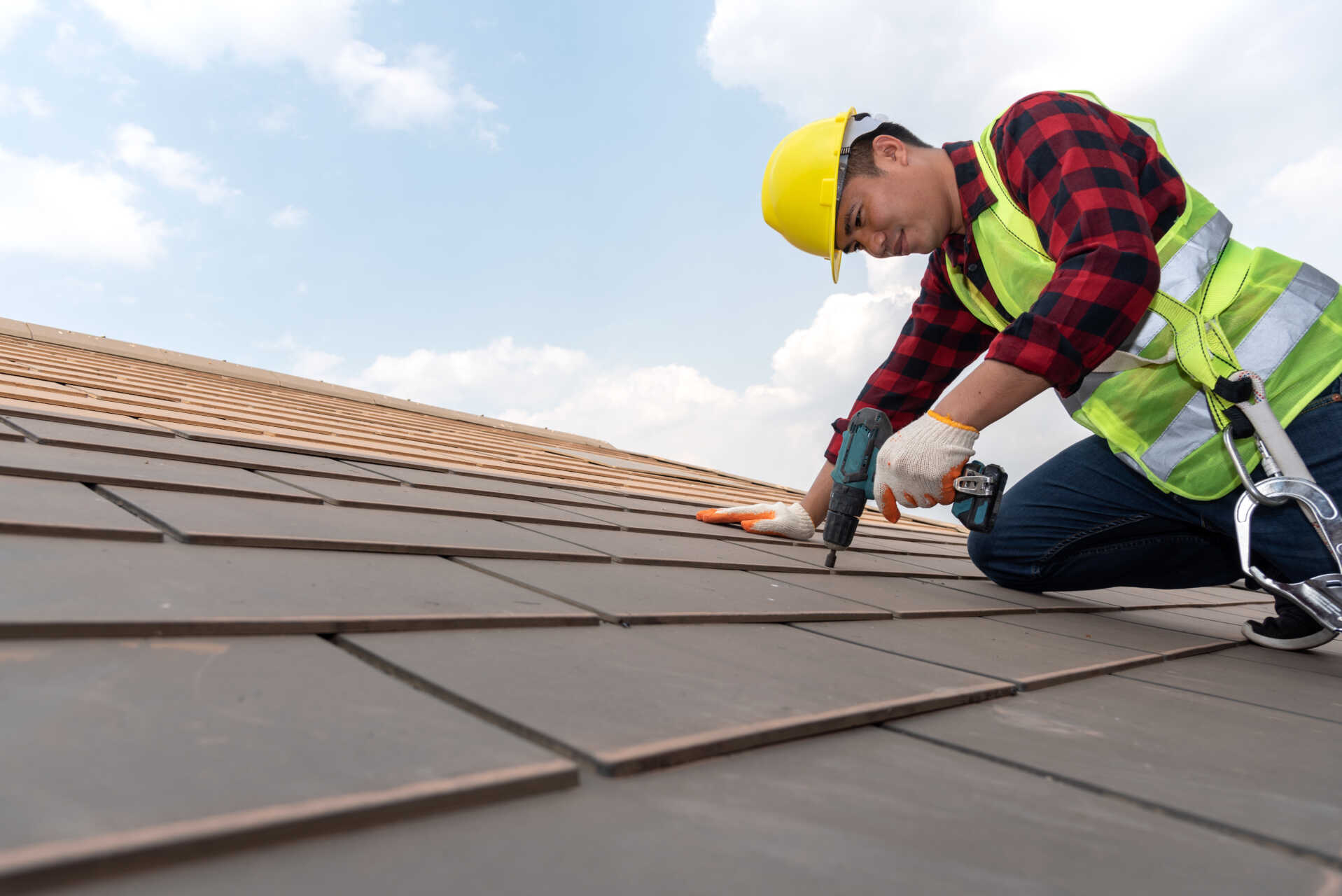 Creating a Budget-Friendly Roof Inspection Schedule