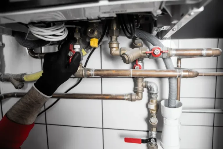 How Do You Know if Your Pipes Need to Be Replaced?