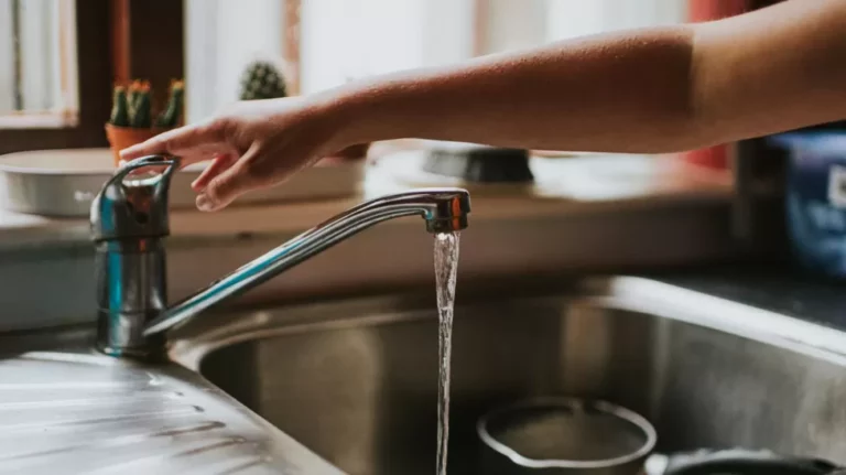The Plumbing Problems Caused by Plummeting Temperatures